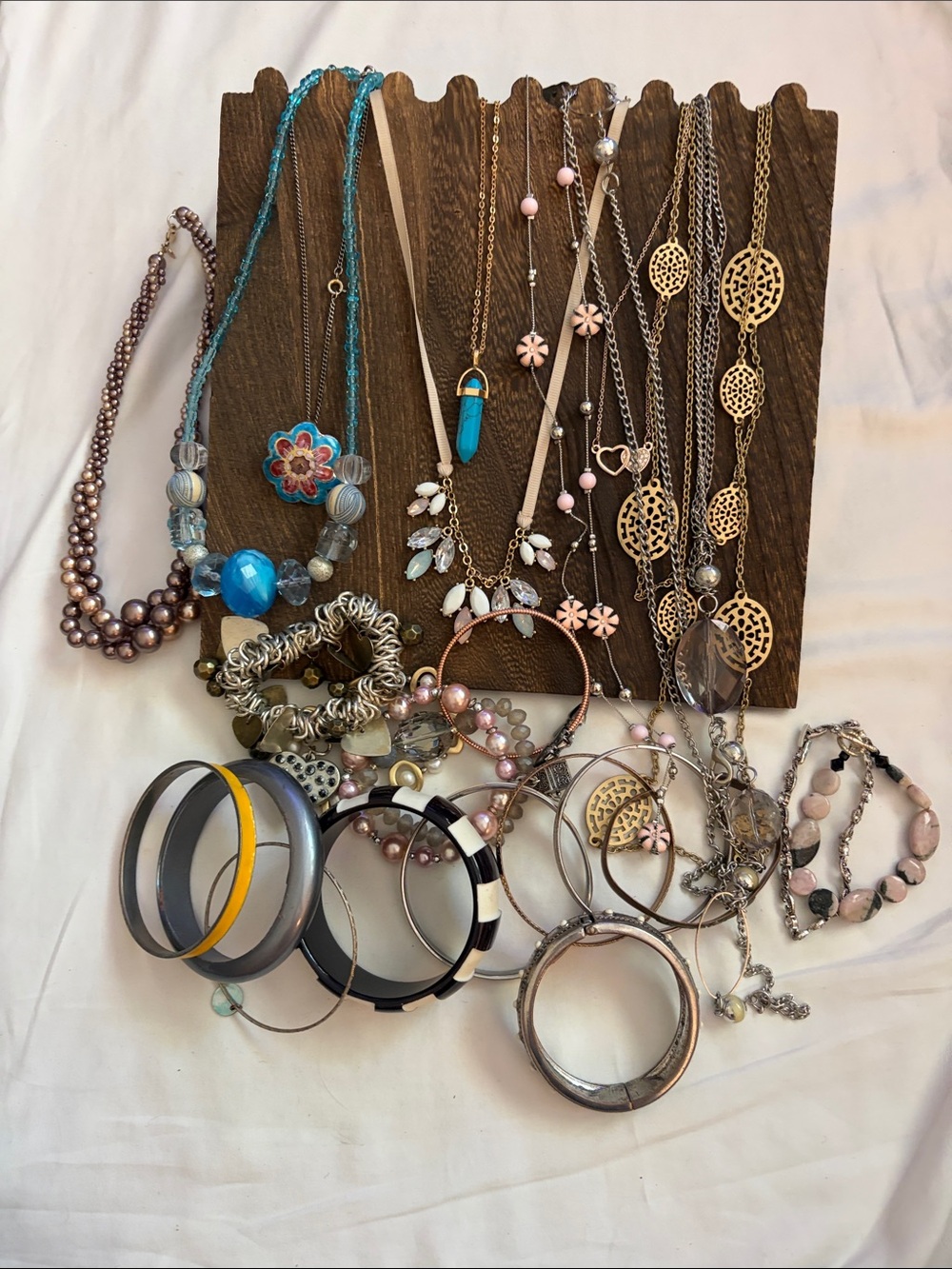 Assorted Women’s Fashion Jewelry Set in Blue, Pink, Gold and Silver